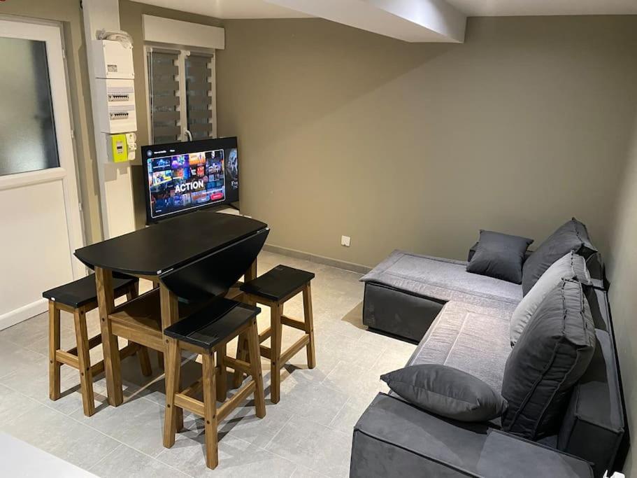 Appartement 8 - Hyper Centre - 1 A 6 Personnes Douai Ngoại thất bức ảnh